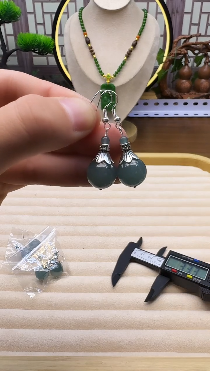 银S925镶嵌翡翠耳饰E187      