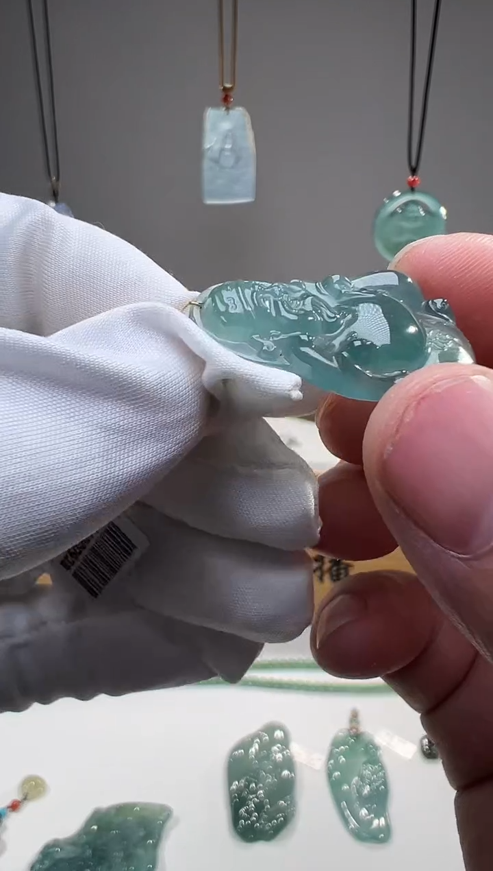 吊坠(不含链)未镶嵌翡翠财神爷