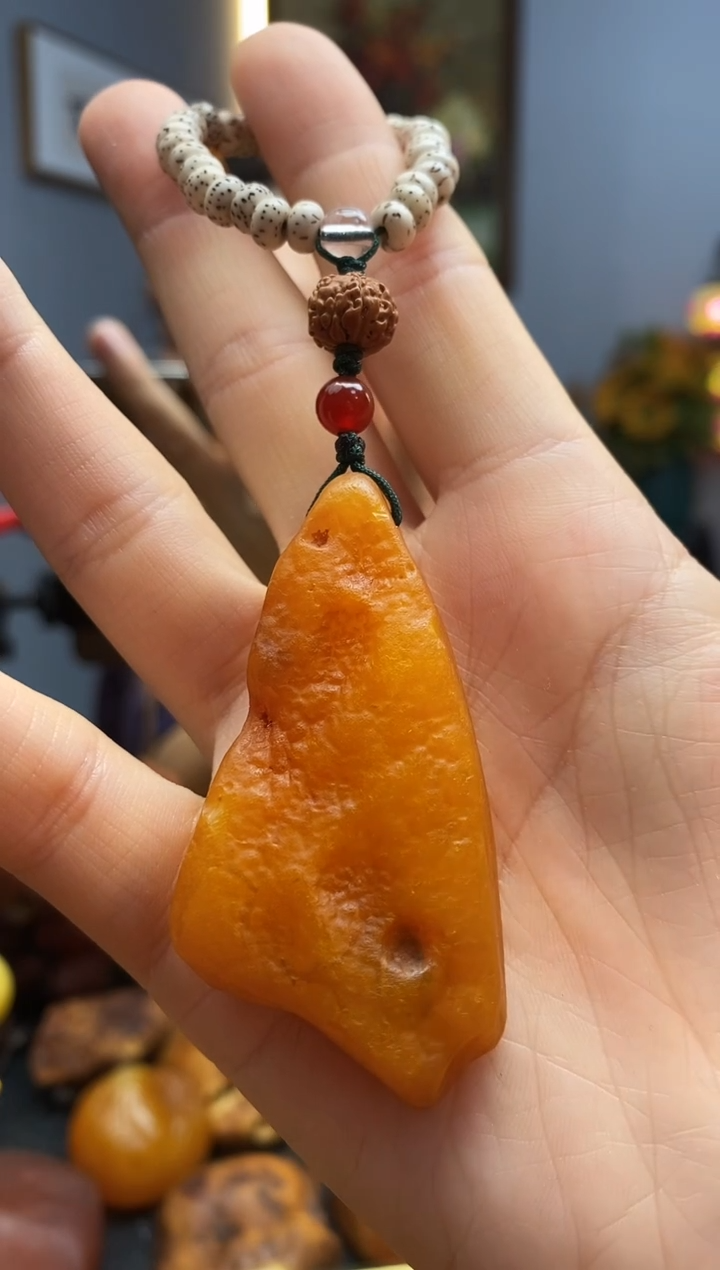 琥珀颈饰未镶嵌挂件