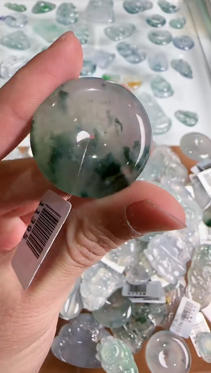 【闪购商品】翡翠吊坠(不含链)未镶嵌··