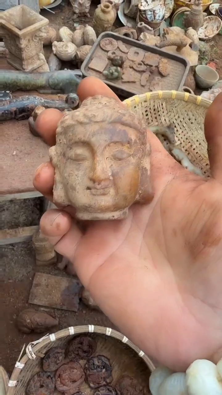 未镶嵌岫岩河磨玉（透闪石质玉）挂件王****年 岫岩河磨玉