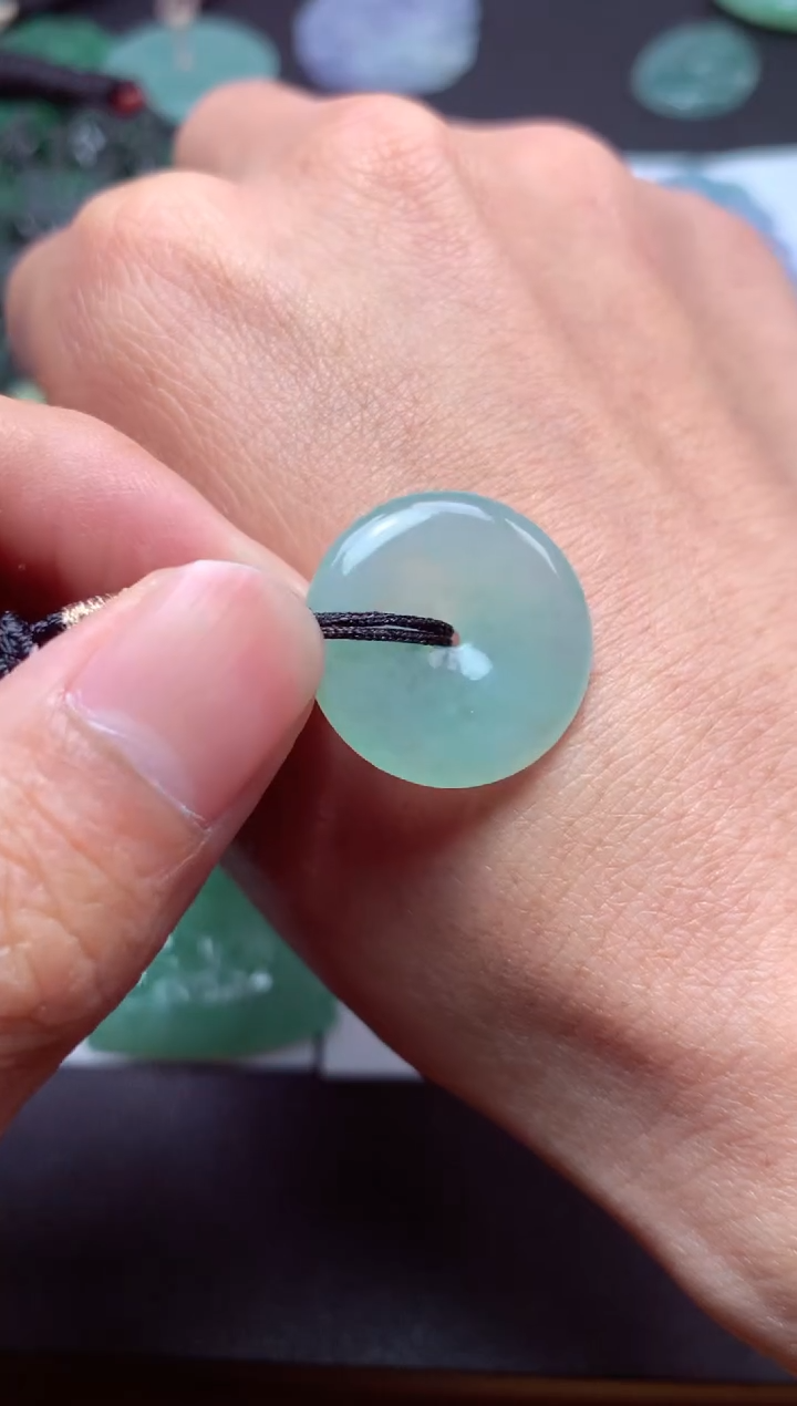 【闪购商品】翡翠颈饰未镶嵌天然翡翠