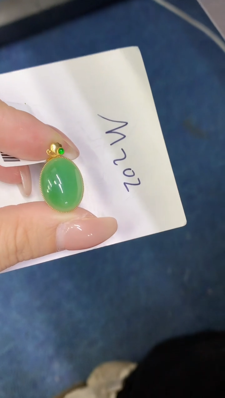 【闪购商品】翡翠18K金镶嵌颈饰00000000000