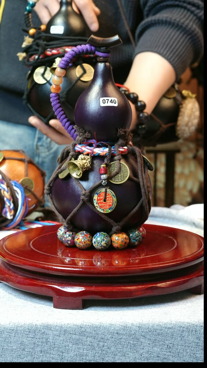 大漆葫芦，一物一拍。0740