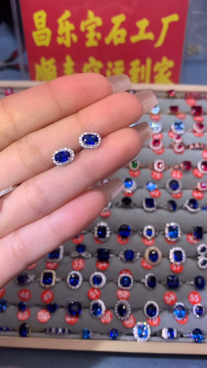 【闪购商品】蓝宝石耳饰银S925镶嵌1111