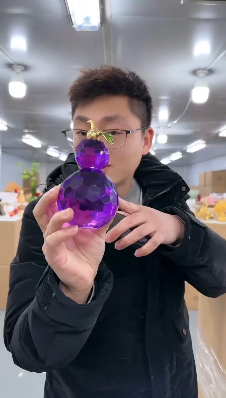 【闪购商品】玻璃云泰0009