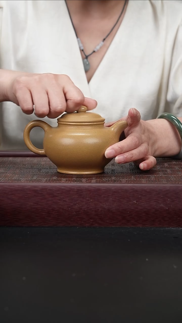 茶壶紫砂lzx黄金段 掇只300CC