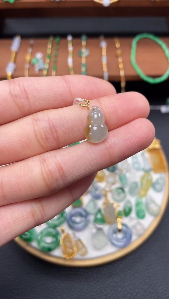 【闪购商品】翡翠吊坠(不含链)18K金镶嵌一个   JK682