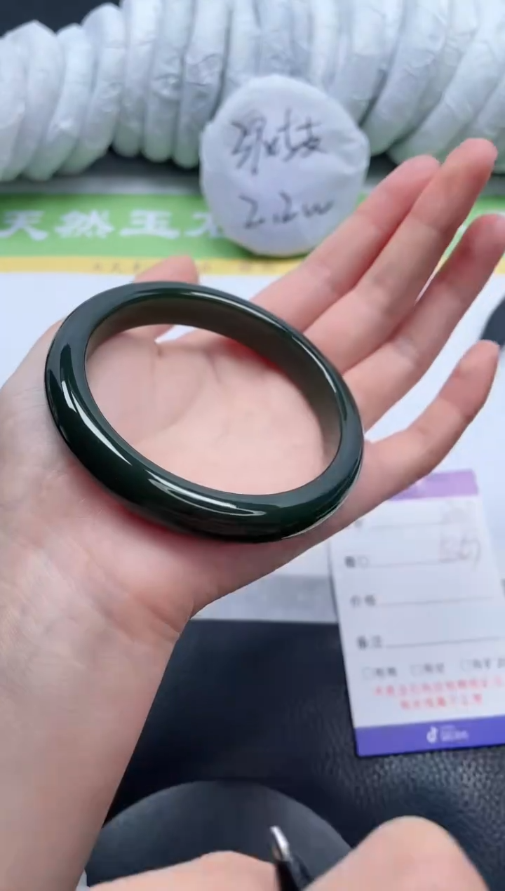 【闪购商品】和田玉手镯未镶嵌A230-58+