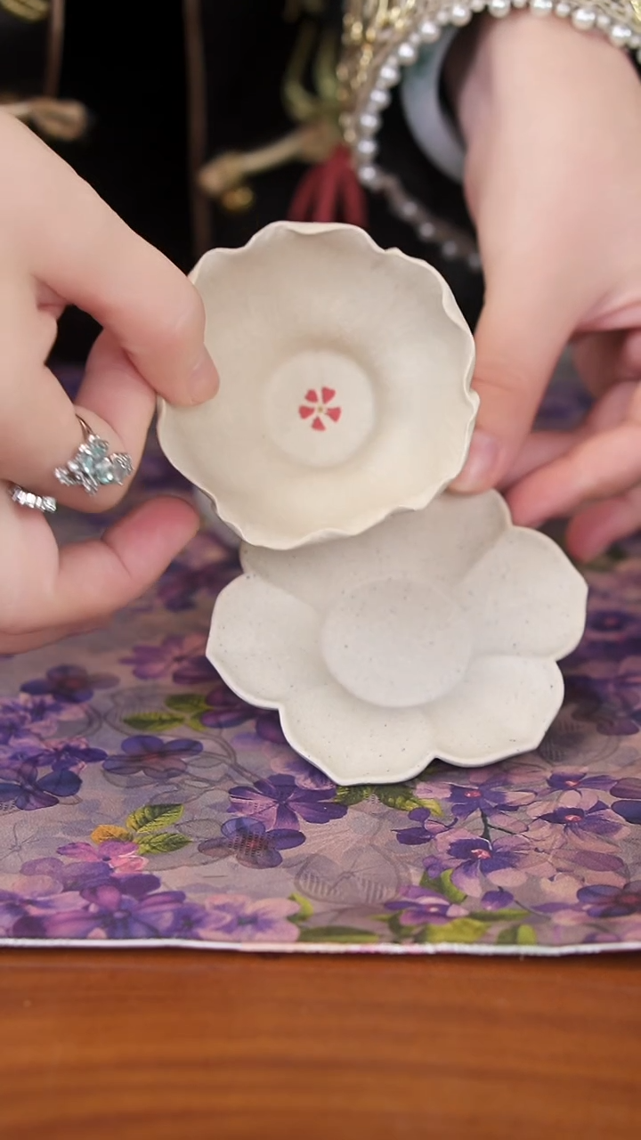 茶壶紫砂套杯白玉段