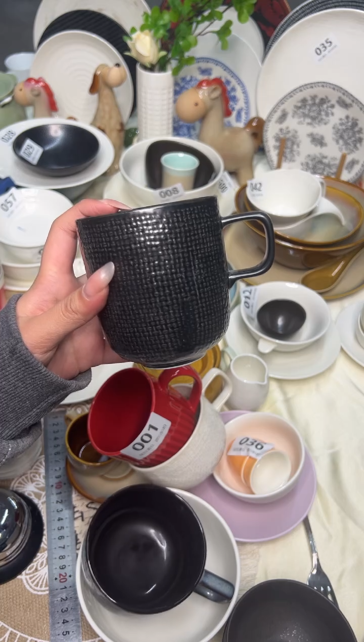 新骨瓷076瑕疵哑光黑麻布胖胖马克杯