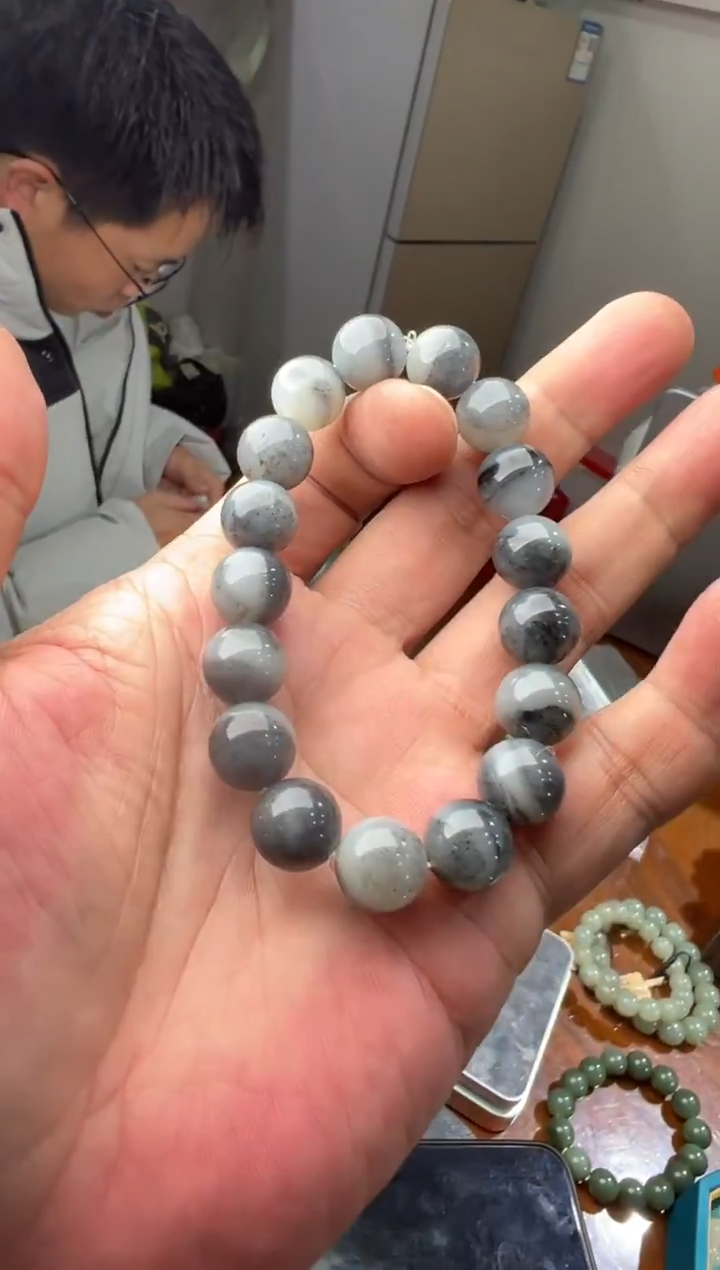 未镶嵌手串和田玉无皮子料青花卡12手串