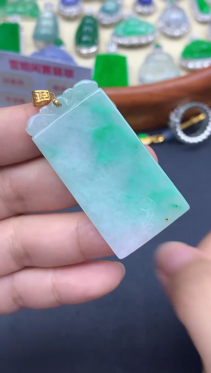 颈饰18K金镶嵌翡翠195-中国好珍宝