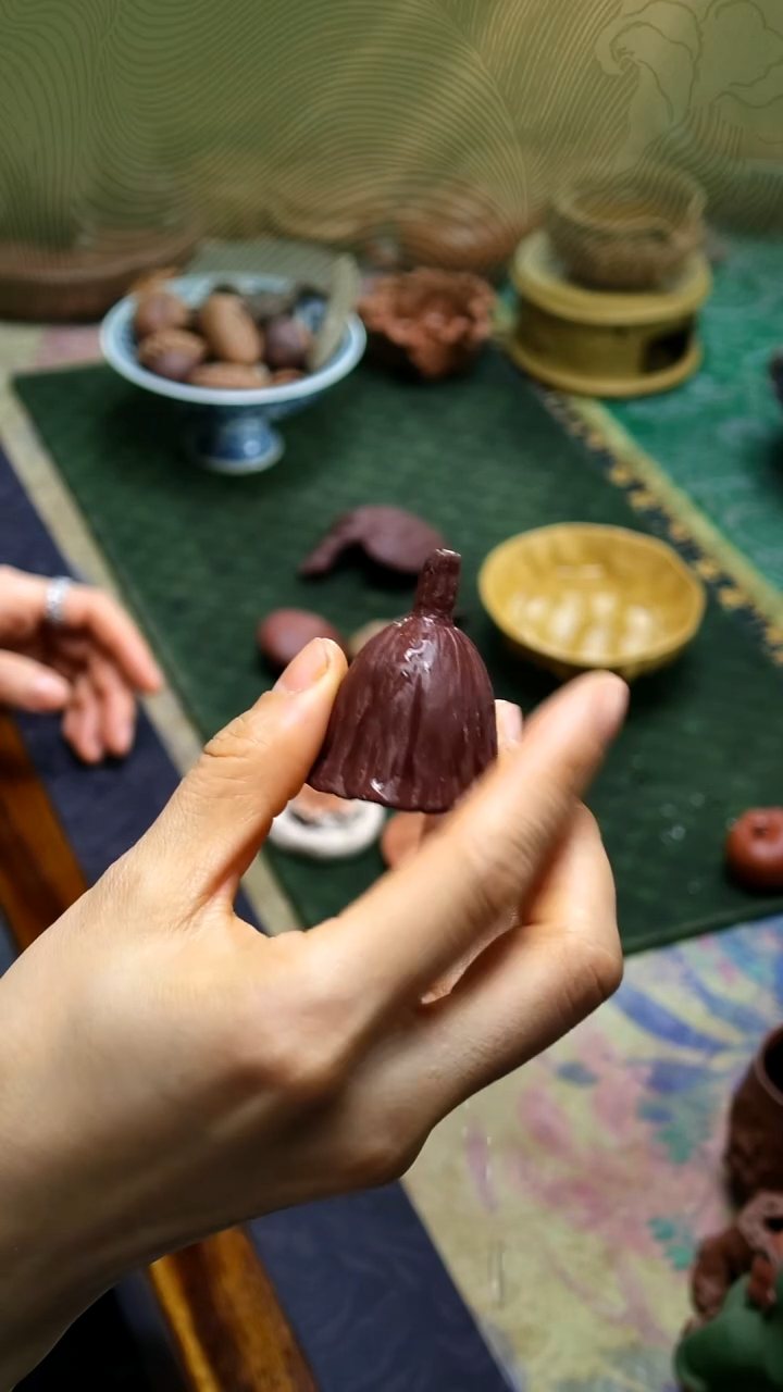 紫砂砂宴百果《紫泥小莲蓬》