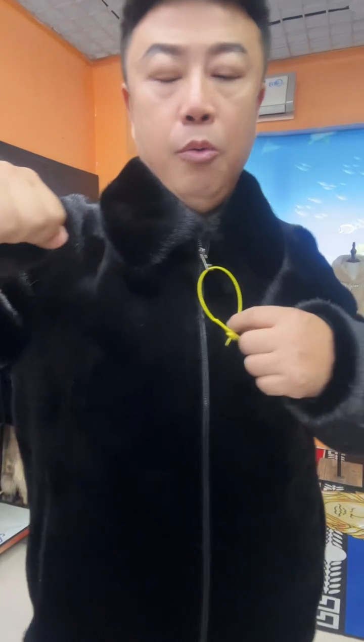 翻领  200斤   男款