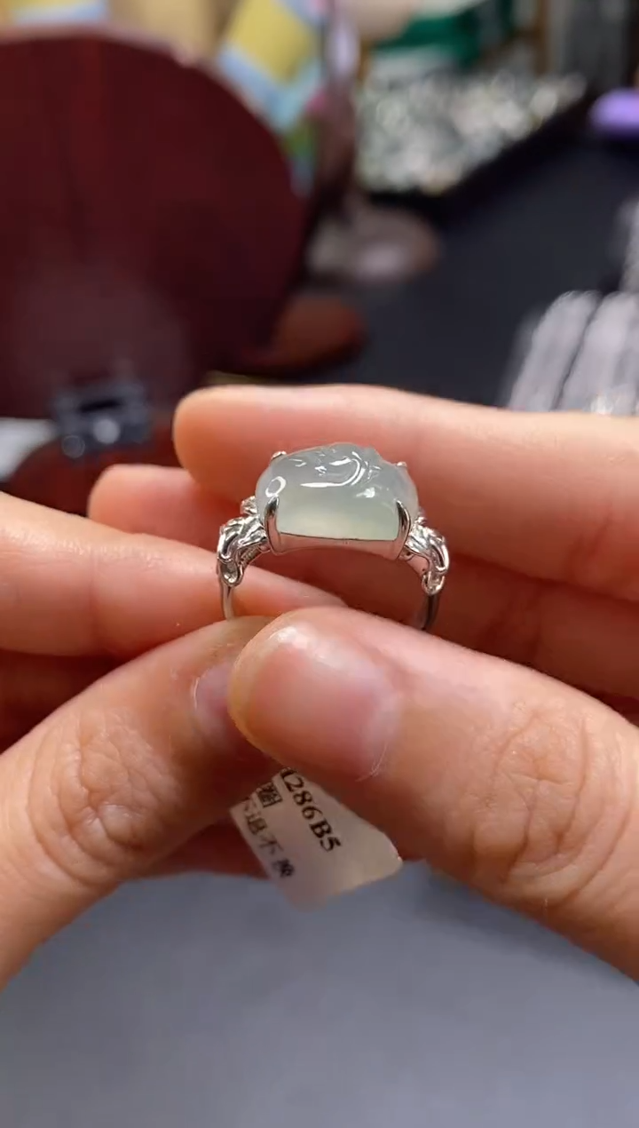 颈饰银S925镶嵌翡翠16090