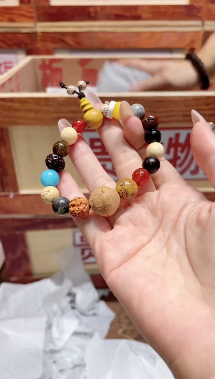 精品手串闪购链接（多样性发其一）￥