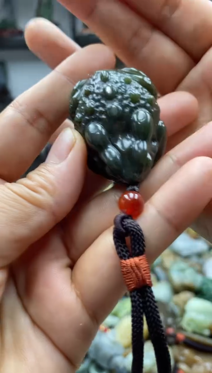 和田玉未镶嵌把件1