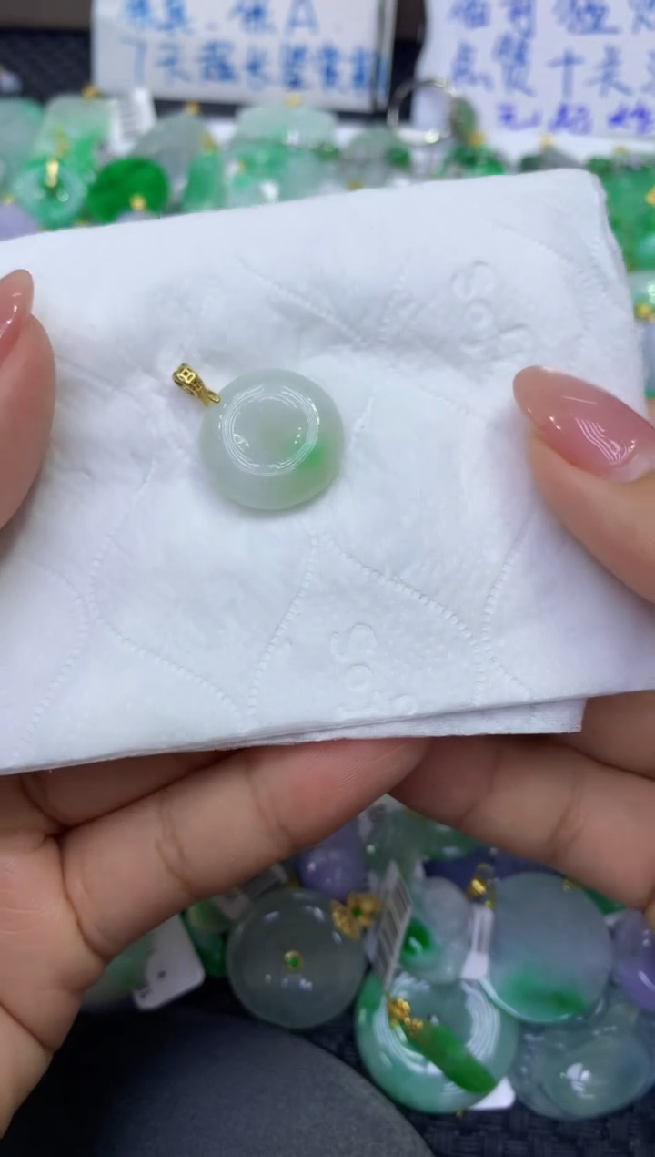 颈饰未镶嵌翡翠天然缅甸A货翡翠