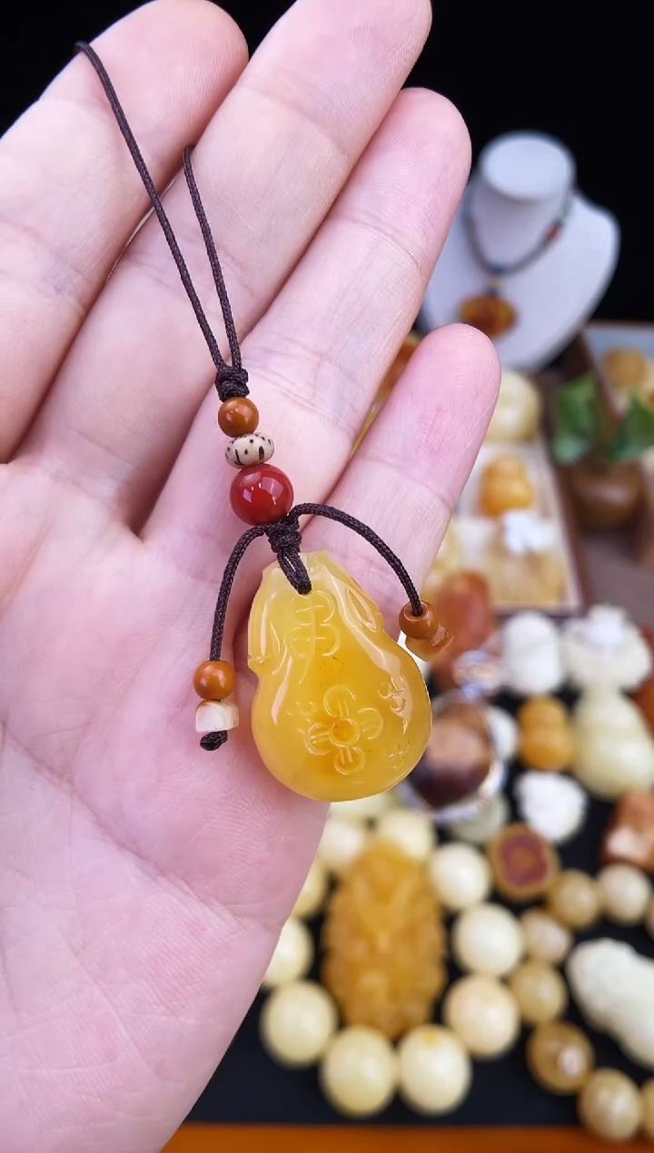 琥珀未镶嵌珠宝奇石柒月