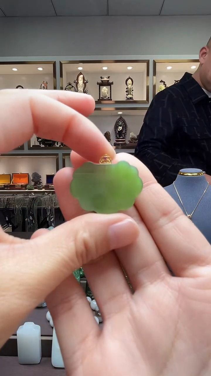 【闪购商品】和田玉挂件18K金镶嵌苏