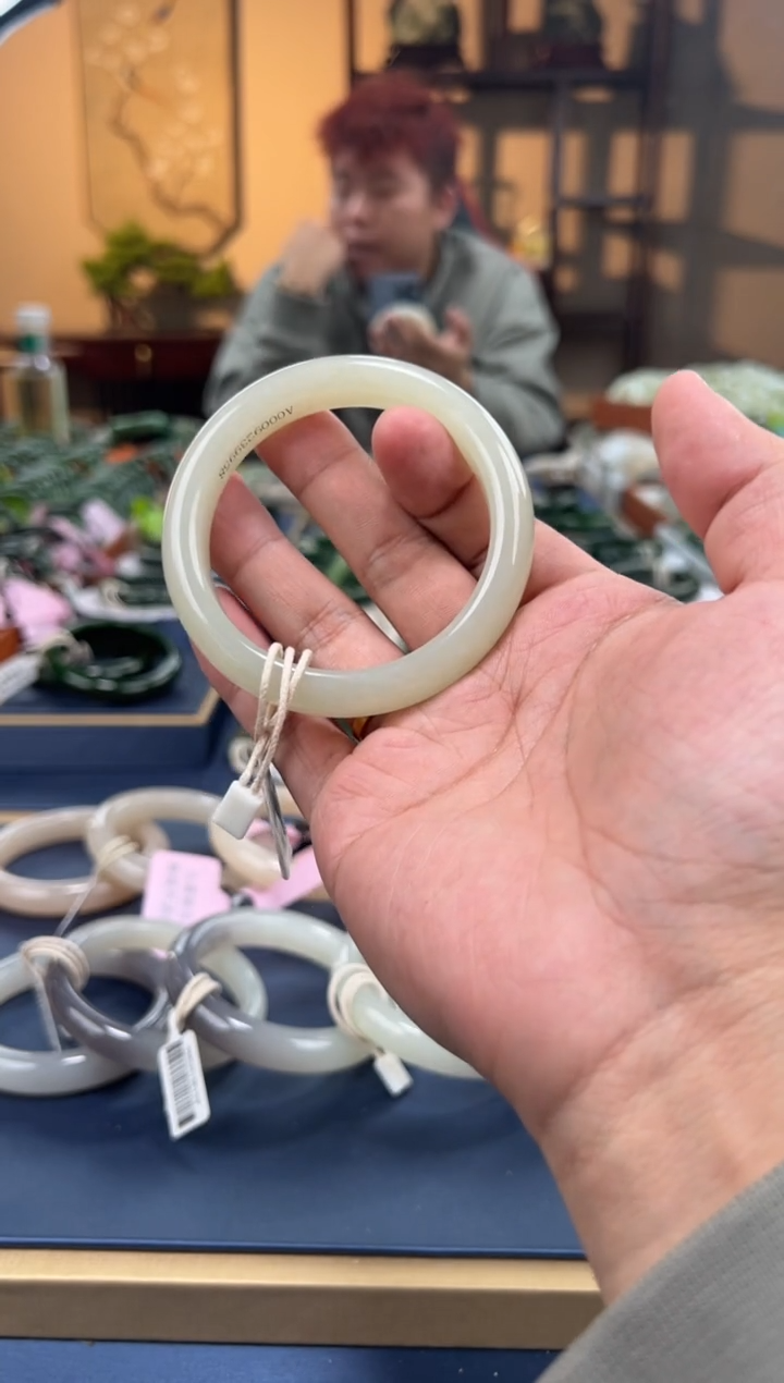 【闪购商品】和田玉手镯未镶嵌A0009-59