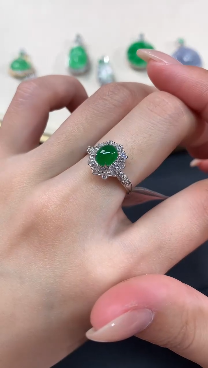 【闪购商品】翡翠戒指18K金镶嵌A315|9800