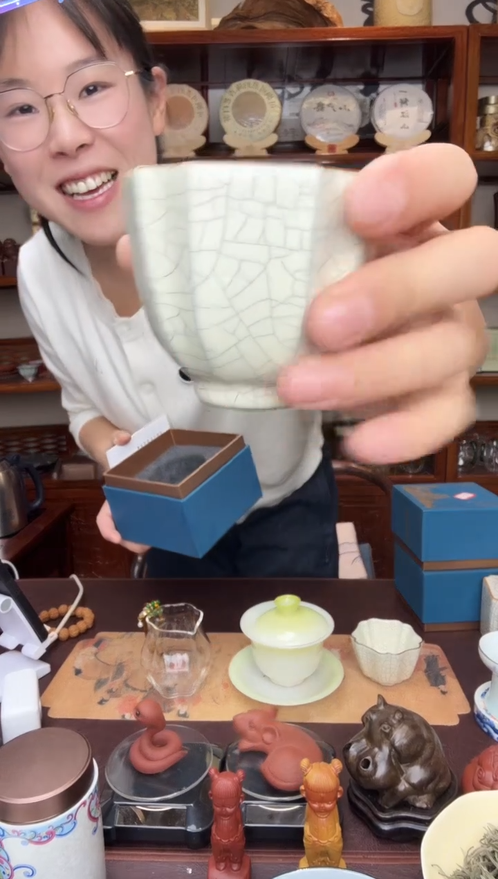 刘*汝窑主人杯六瓣