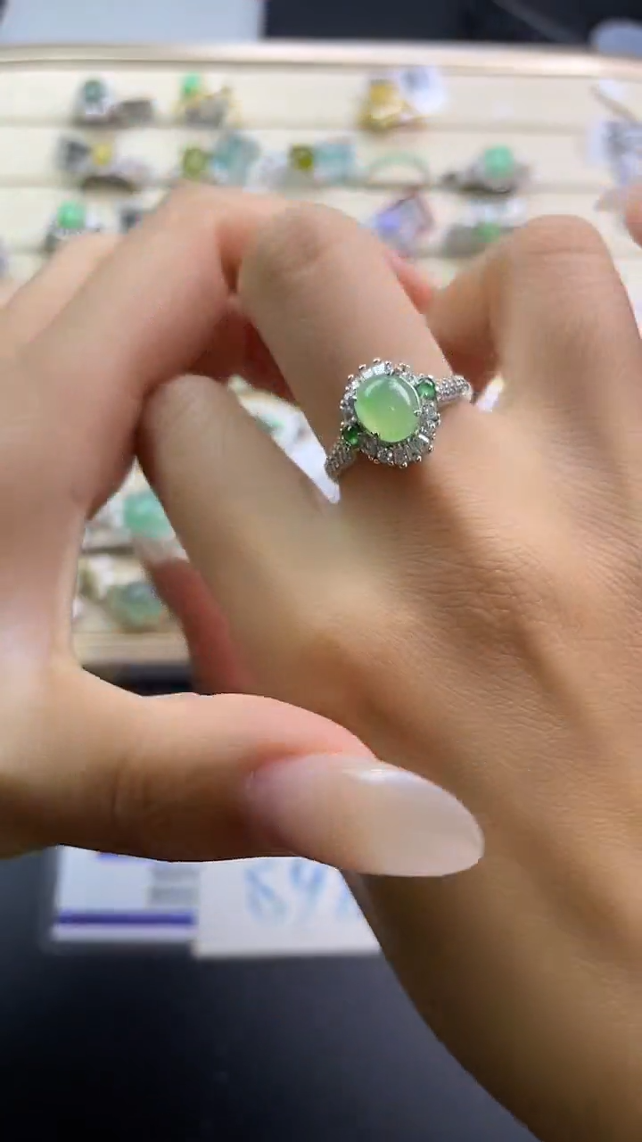 银S925镶嵌戒指翡翠翡翠 蛋面 银S925镶嵌