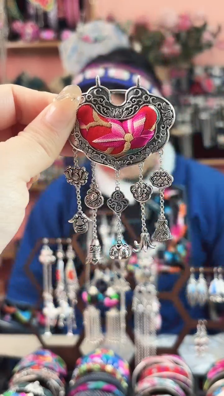 艺枝独绣手工饰品36