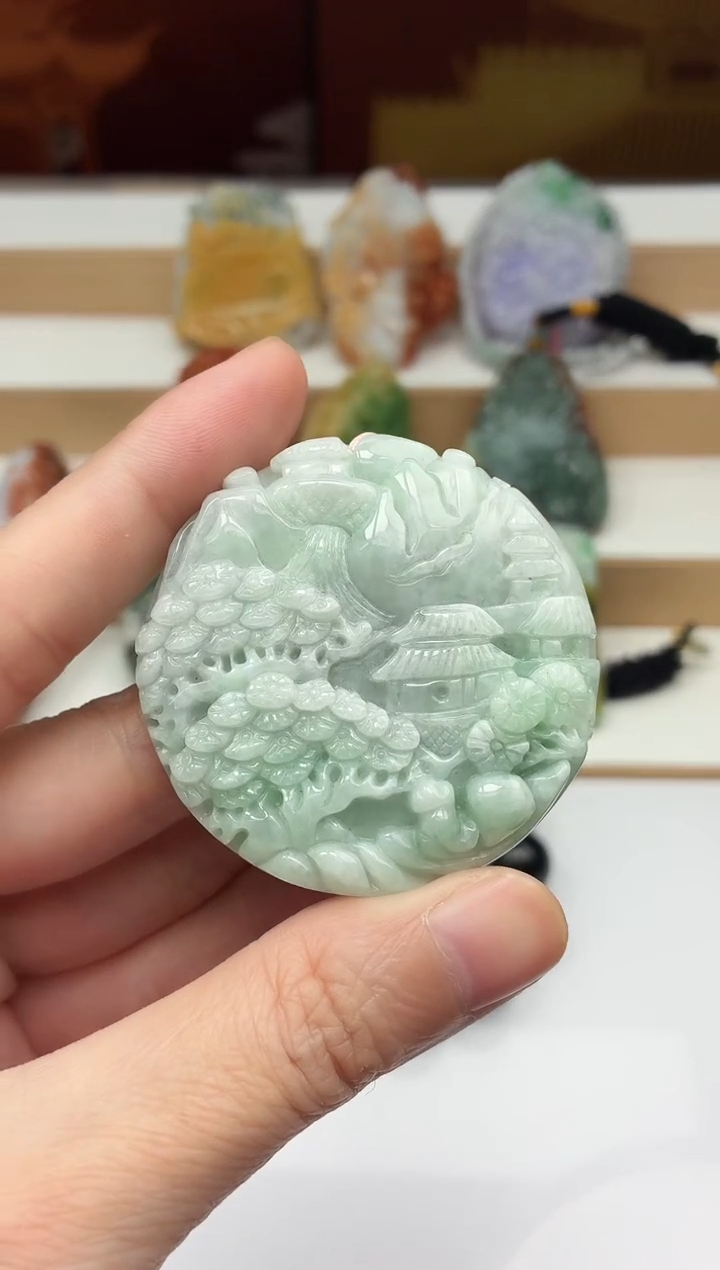 颈饰未镶嵌翡翠牌子