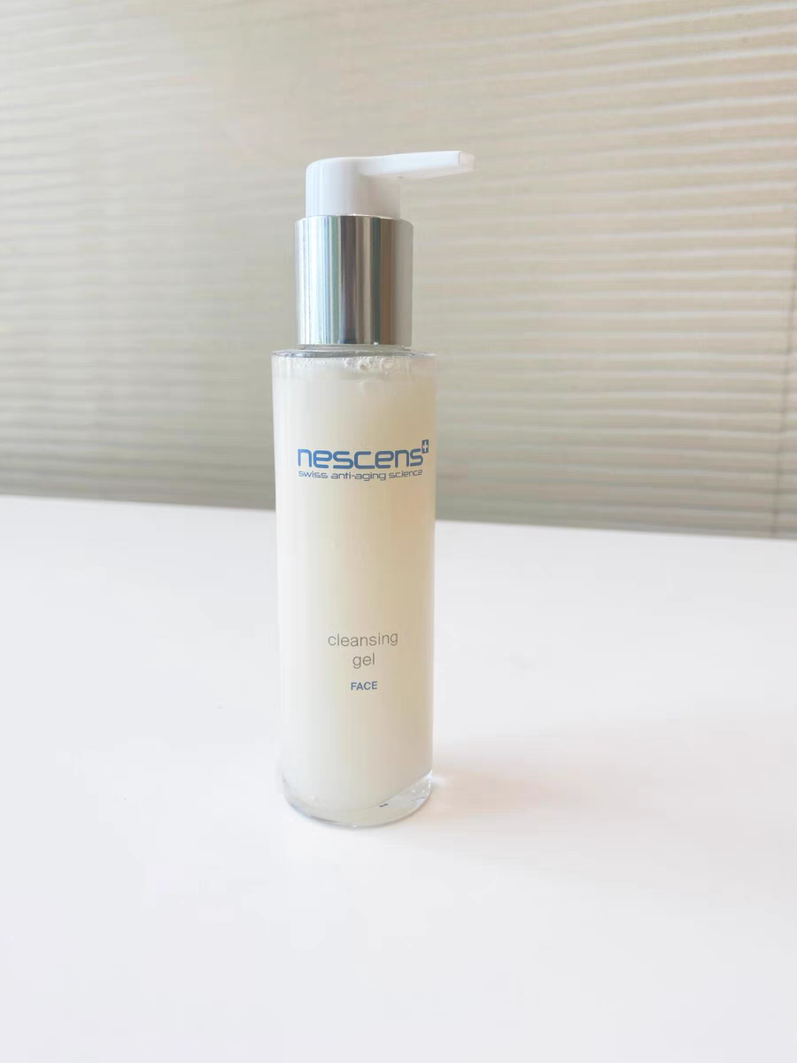 妮  洁面精华面膜