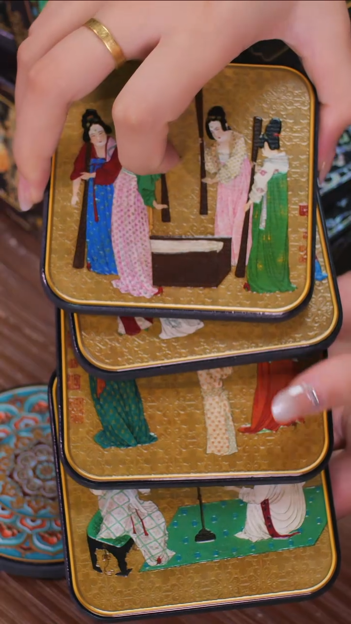 壹藏贰宝捣练图杯垫一套