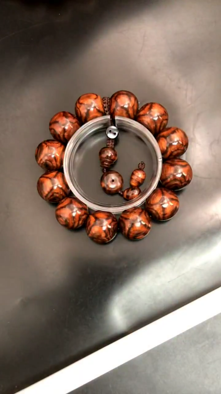 手串/手链黄花梨/降香黄檀海黄野生紫油中性料2,0x纹鬼脸精串