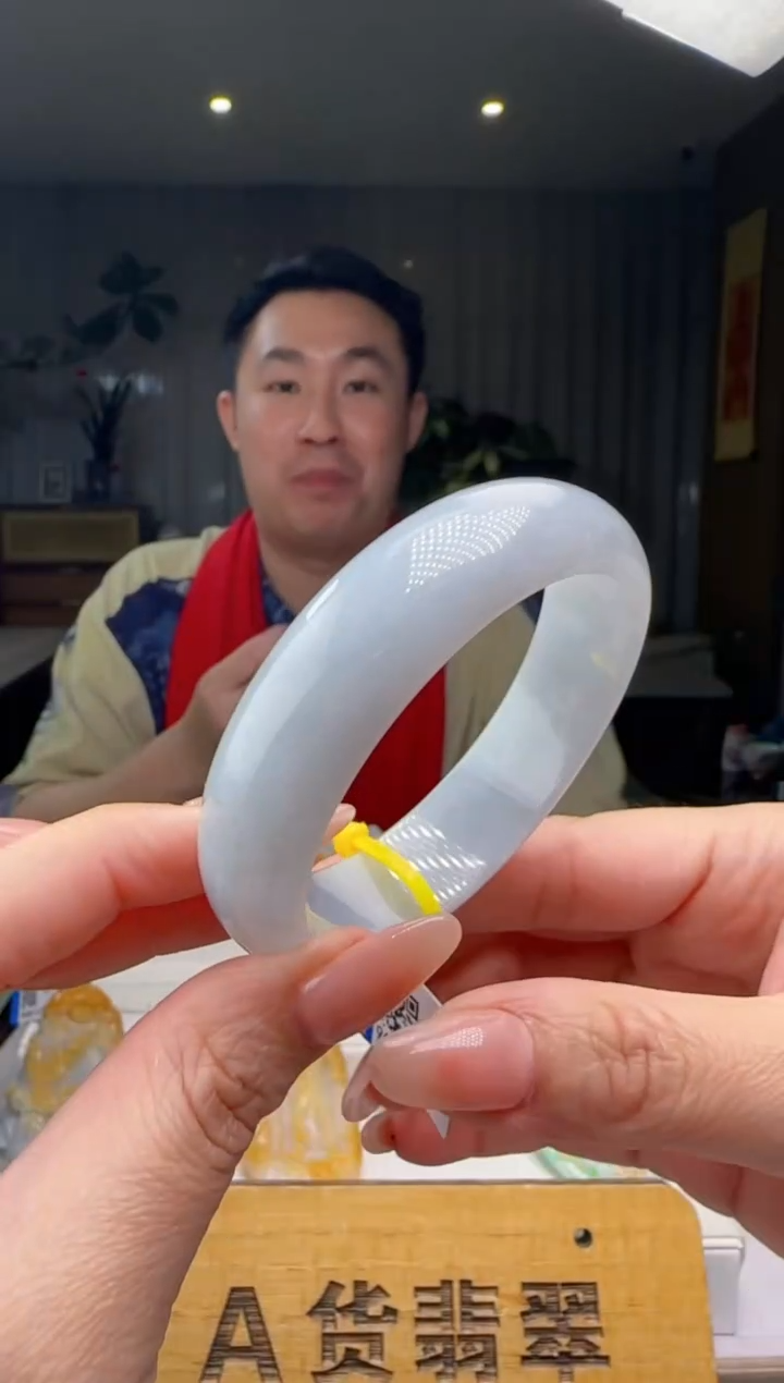 【闪购商品】翡翠手镯未镶嵌YJ@@960Q3J13824