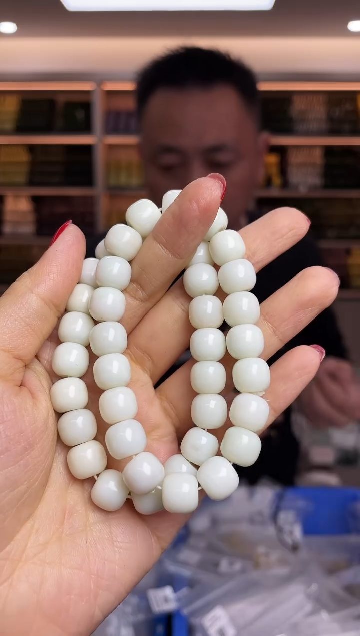 【闪购商品】和田玉`未镶嵌多样性发一件