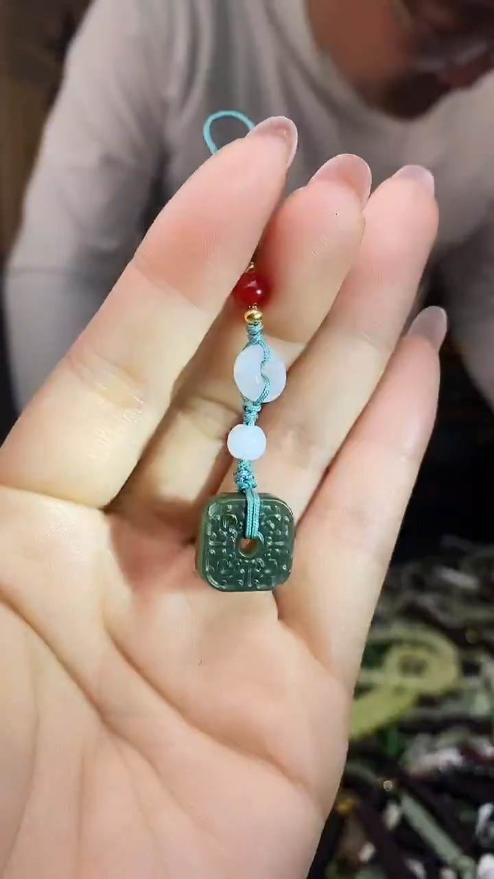 颈饰未镶嵌和田玉多样性发货，拍一发一