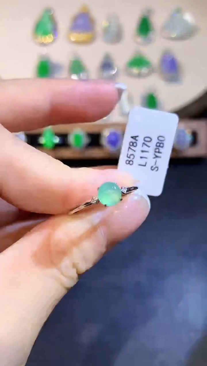 翡翠戒指18K金镶嵌L1170多样性发其一