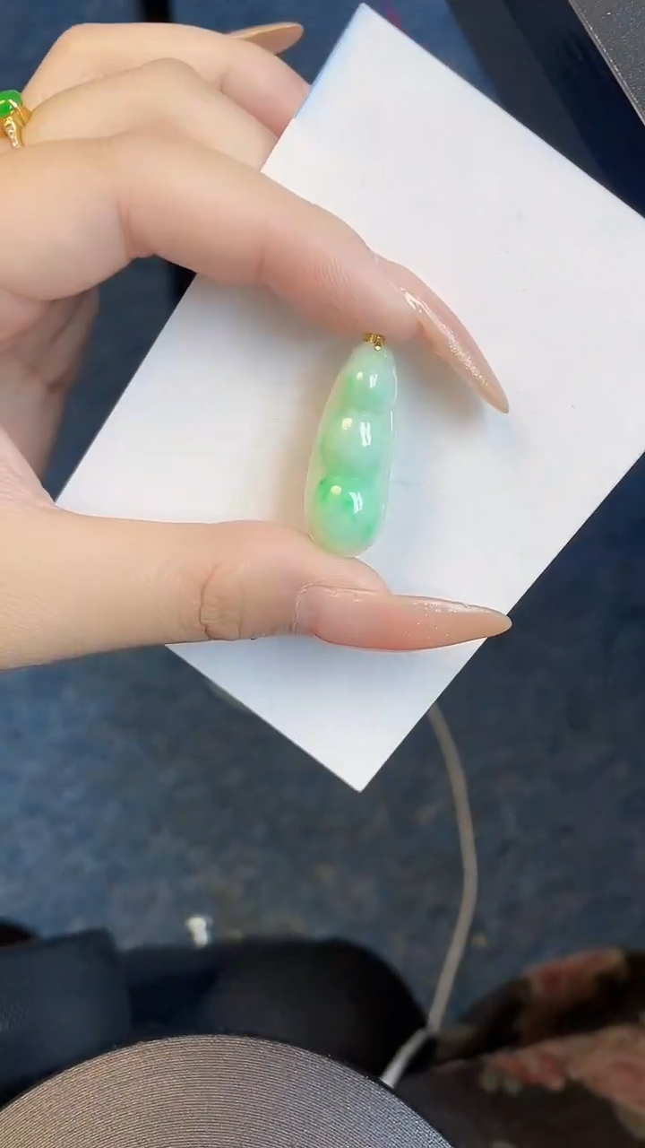 【闪购商品】翡翠颈饰18K金镶嵌00000000