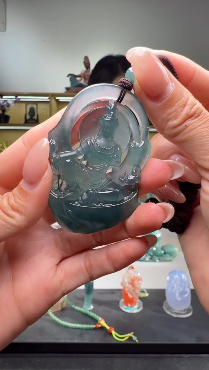 吊坠(不含链)未镶嵌翡翠观音