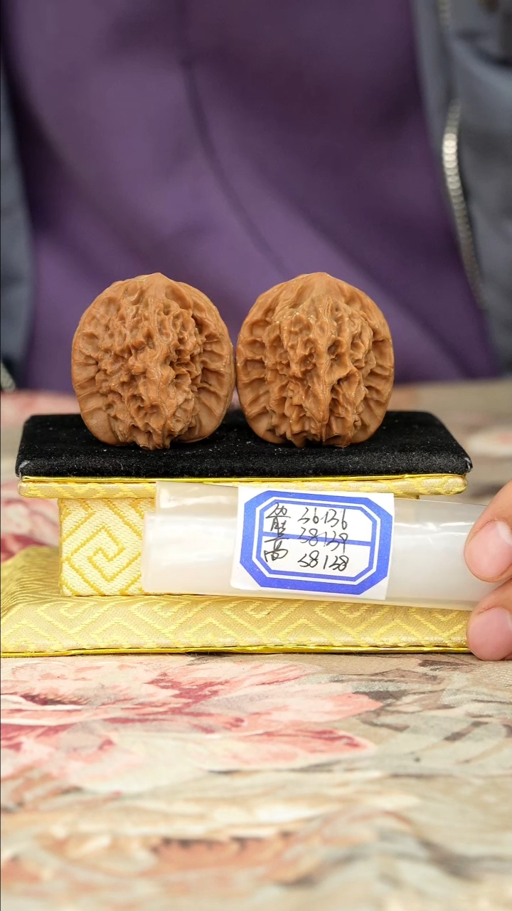 【闪购商品】文玩核桃把件非嫁接马老四