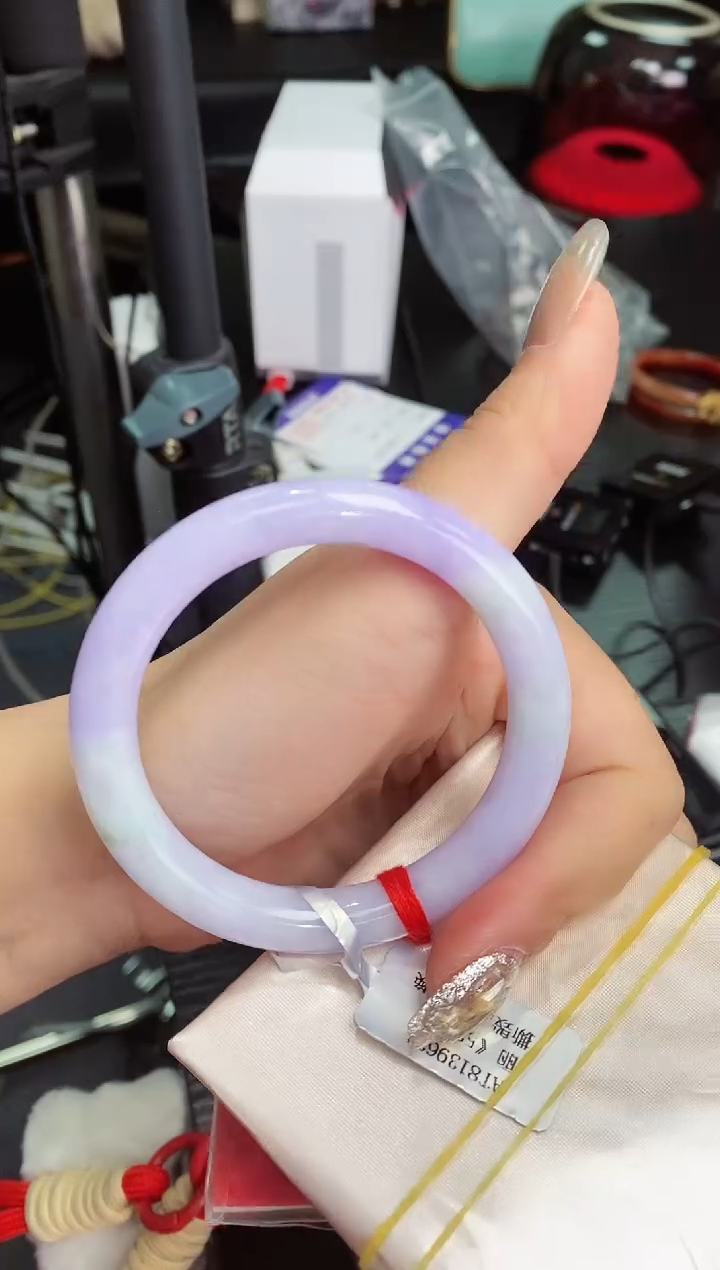 【闪购商品】翡翠手镯（圆镯）未镶嵌