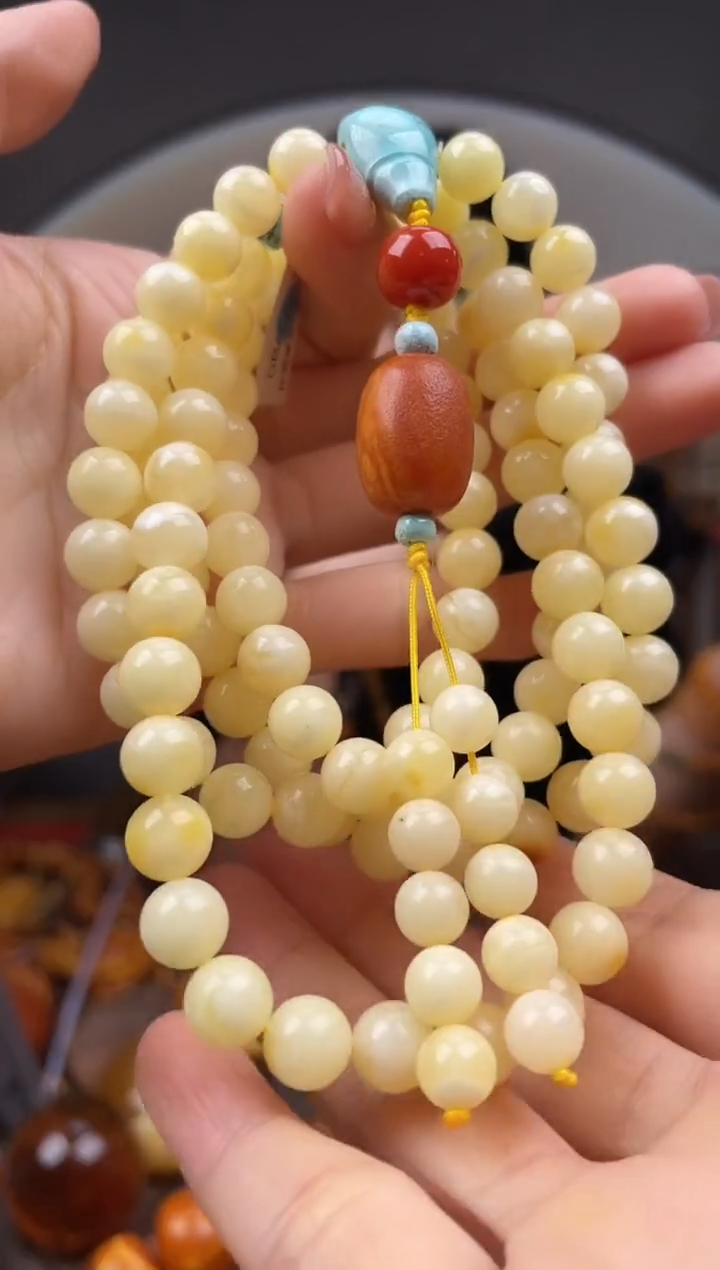 【闪购商品】琥珀裸石未镶嵌首饰 假1赔4 （多样性发货1件