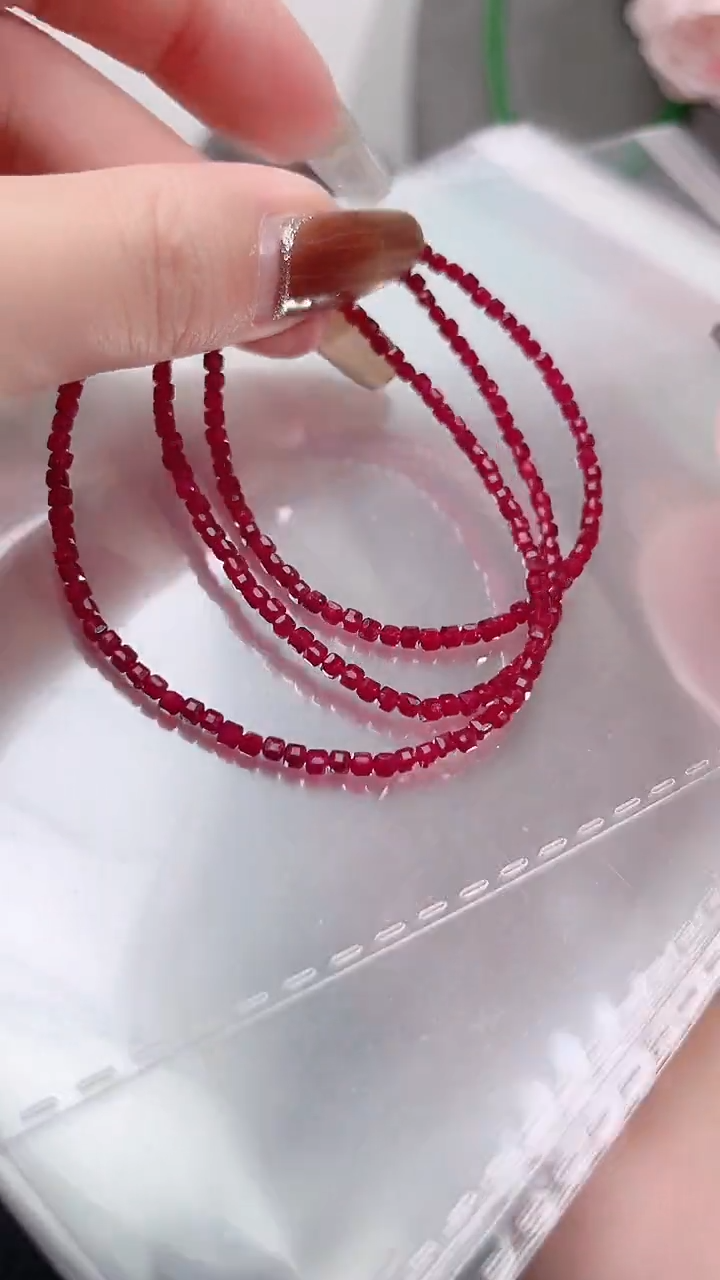 银S925镶嵌手链红宝石三圈姨妈99