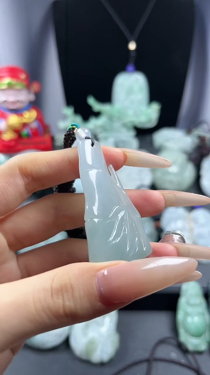 【闪购商品】翡翠颈饰未镶嵌小竹节