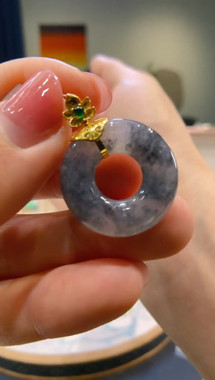 【闪购商品】翡翠吊坠(不含链)18K金镶嵌甜甜圈