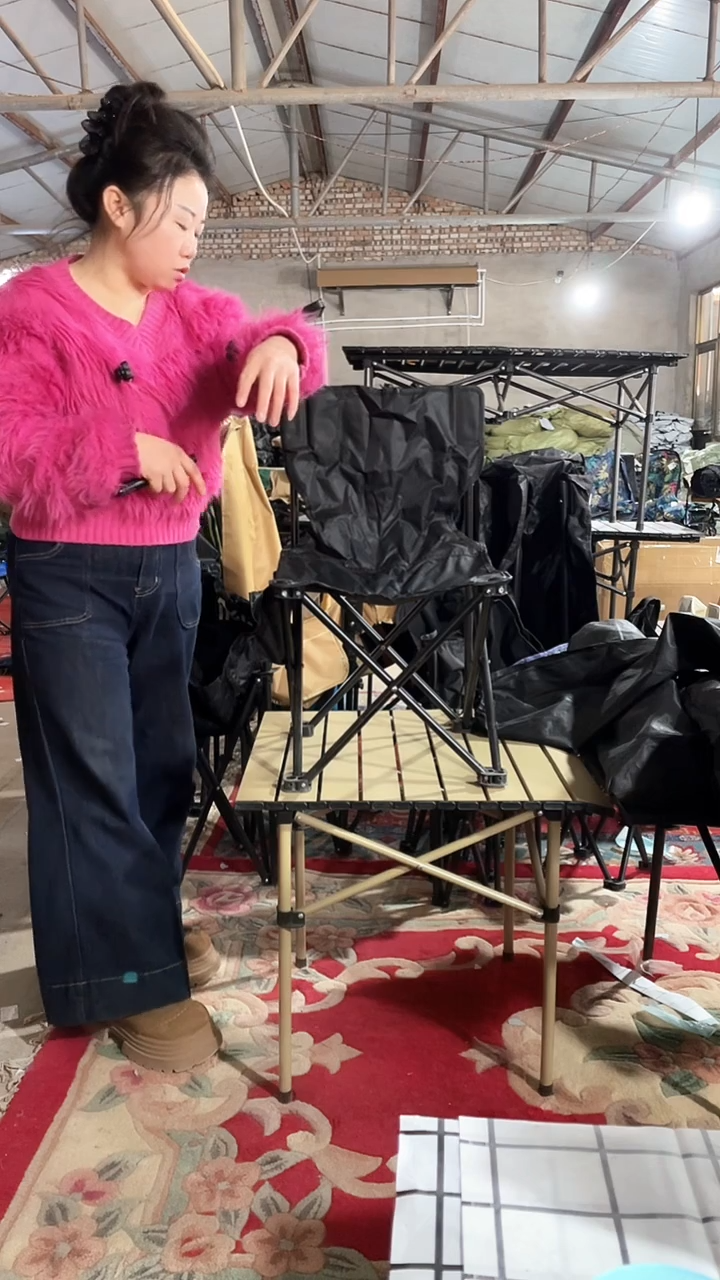 铁中号 折叠靠背  颜色随机