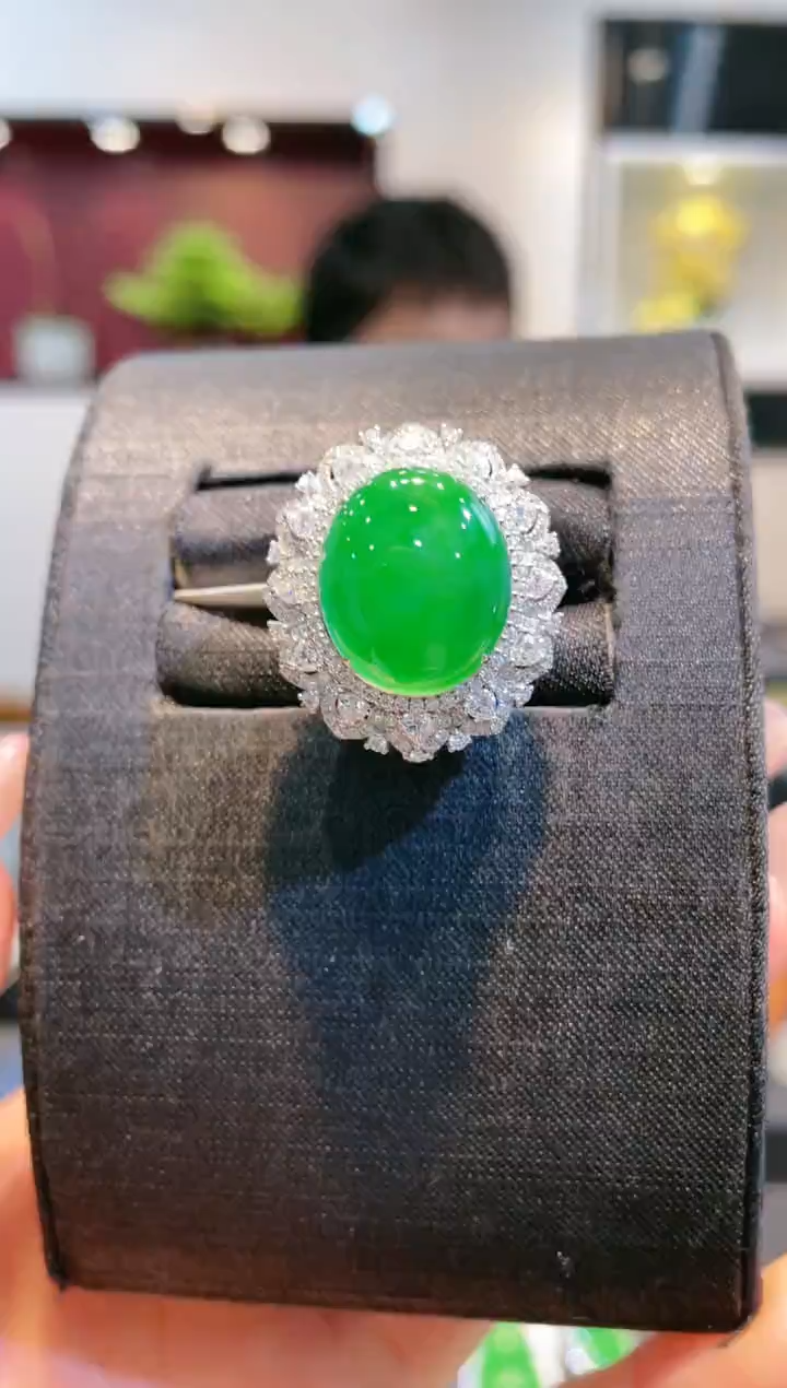 【闪购商品】翡翠颈饰18K金镶嵌A71天然A货翡翠两用款戒指