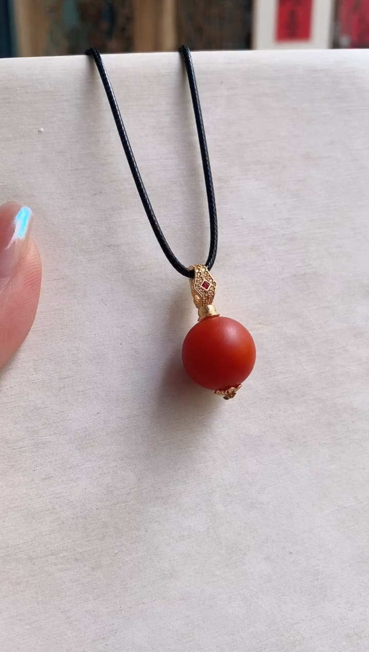 吊坠(赠链)未镶嵌南红玛瑙保山南红大单珠吊坠