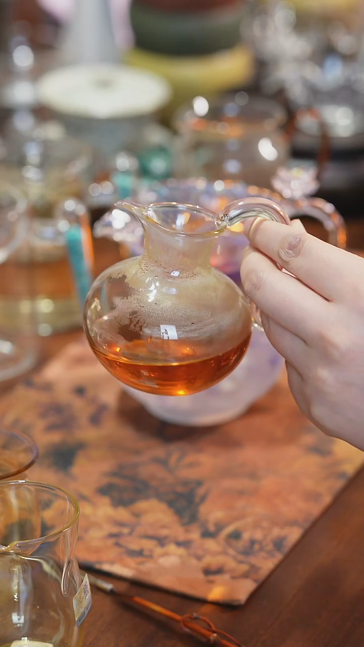 【闪购商品】晶焱彩妃公杯哈哈哈
